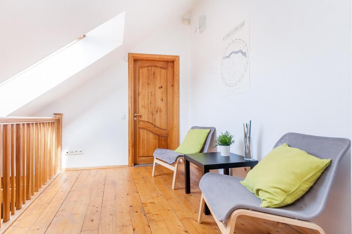 Lägenhet Old Town With 3 Bedrooms By Urban Rent *