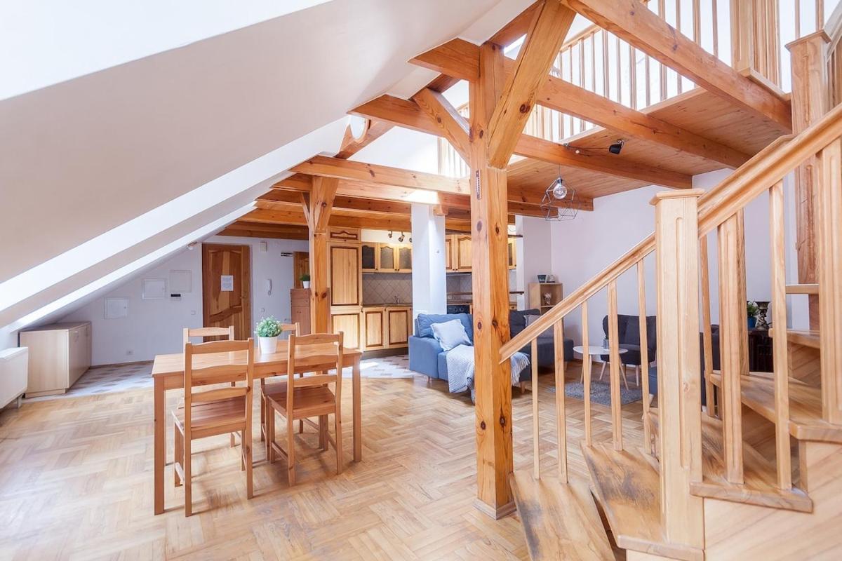 Lägenhet Old Town With 3 Bedrooms By Urban Rent *