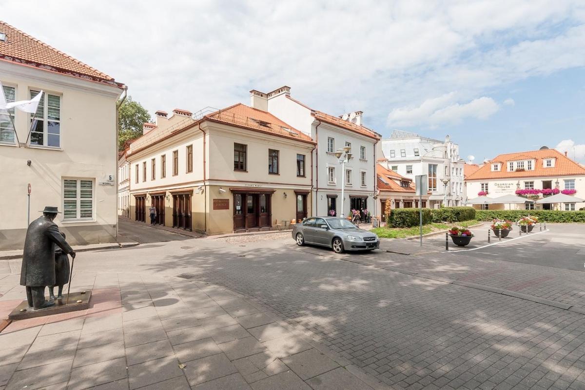 Lägenhet Old Town With 3 Bedrooms By Urban Rent Vilnius